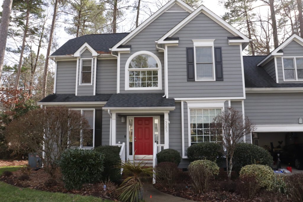 gray house front pic